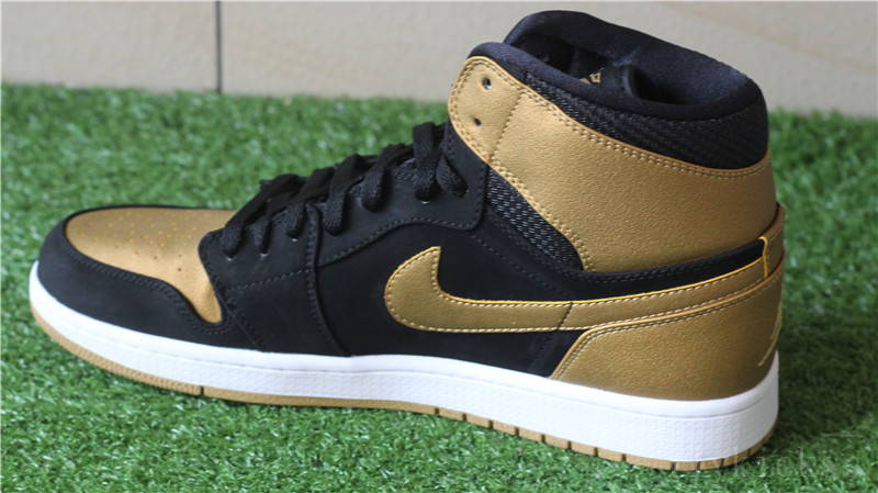 Air Jordan 1 I Retro High OG Black Gold Metallic